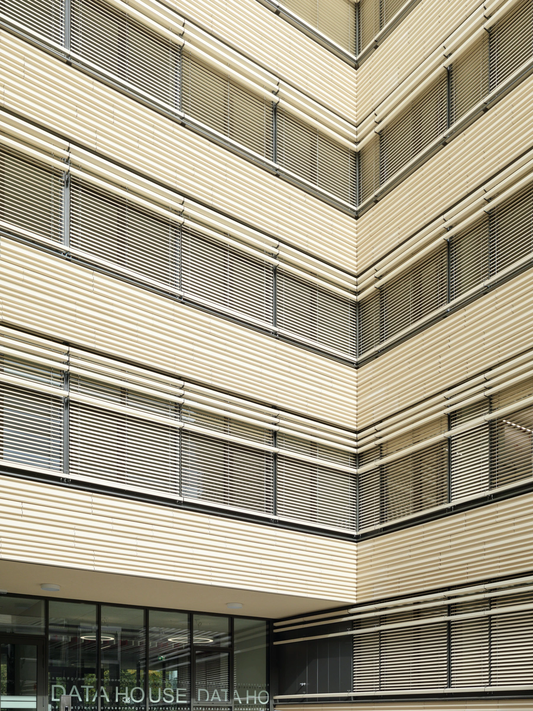 Kein Alt-Text zur Verfügung gestellt.