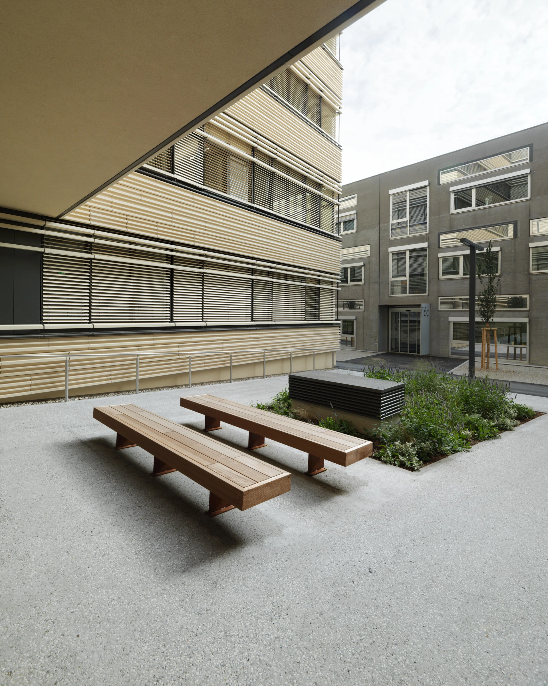 Kein Alt-Text zur Verfügung gestellt.