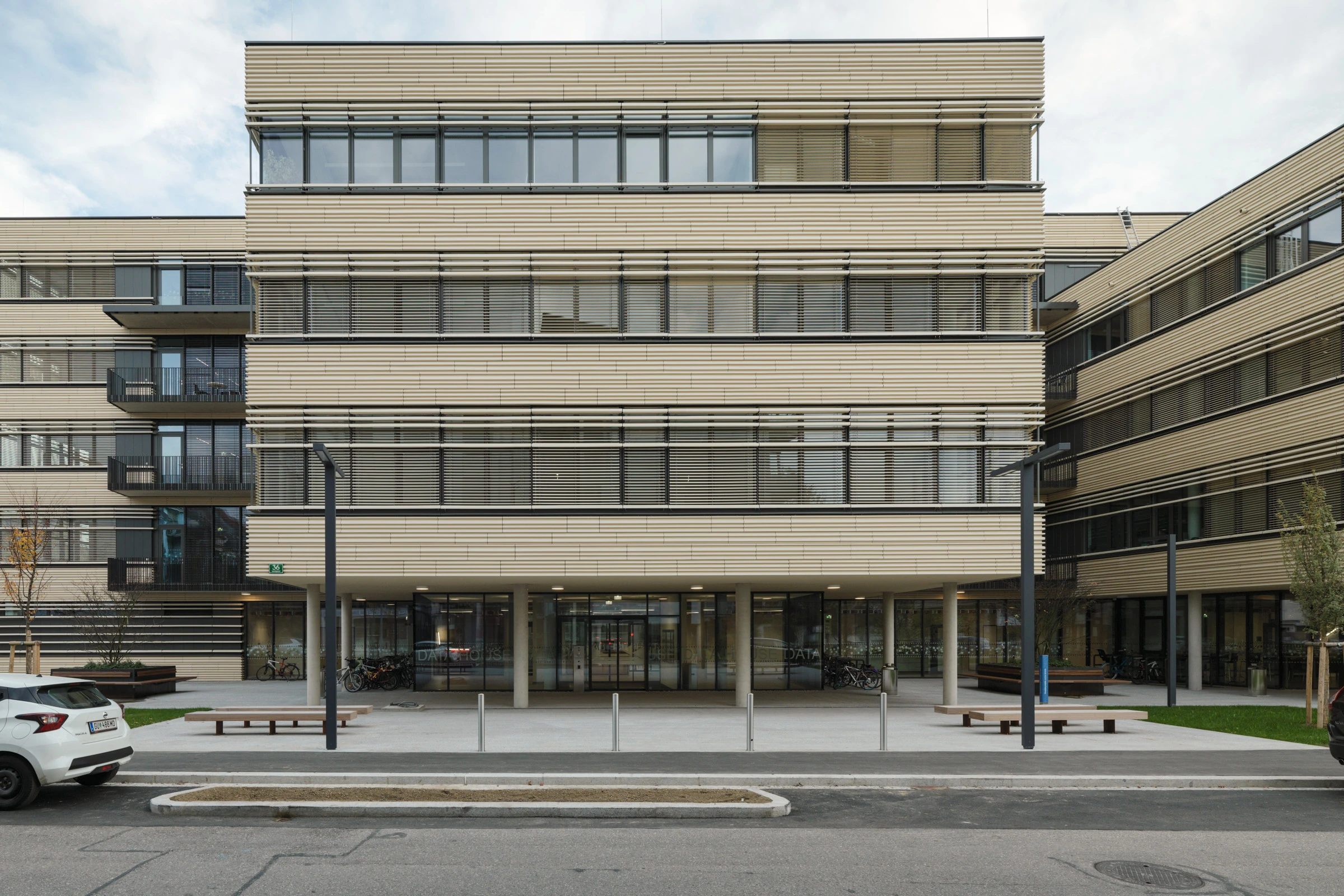 Kein Alt-Text zur Verfügung gestellt.