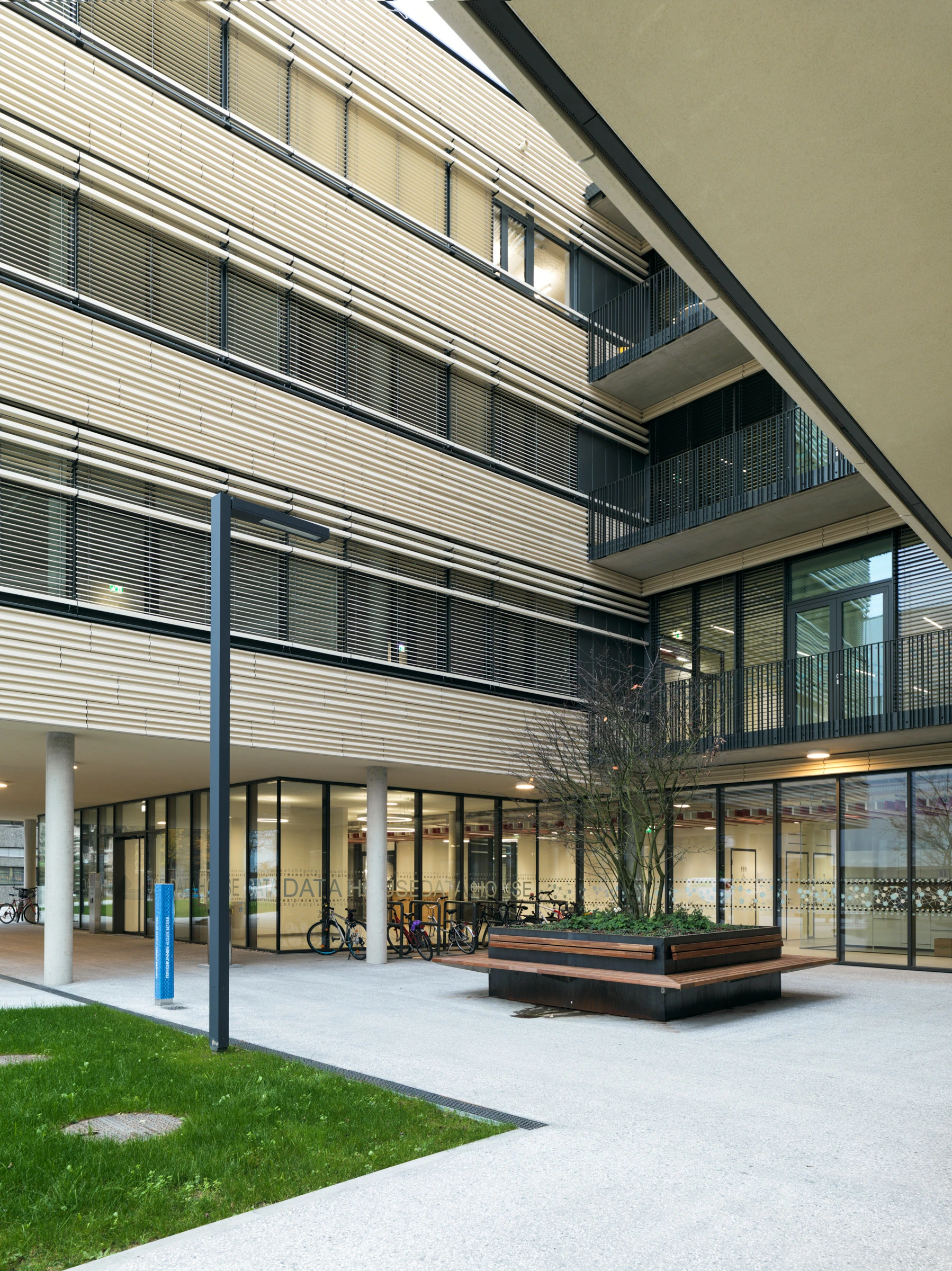 Kein Alt-Text zur Verfügung gestellt.