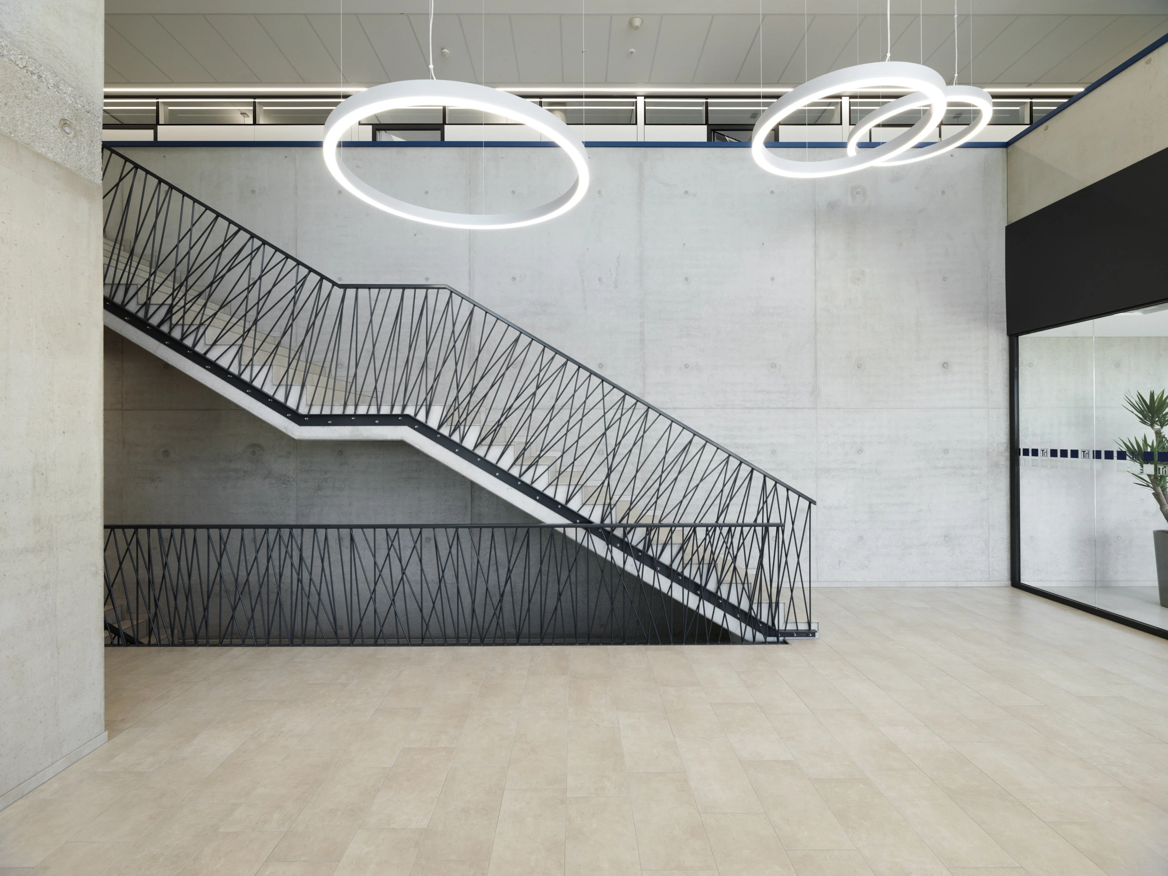 Kein Alt-Text zur Verfügung gestellt.