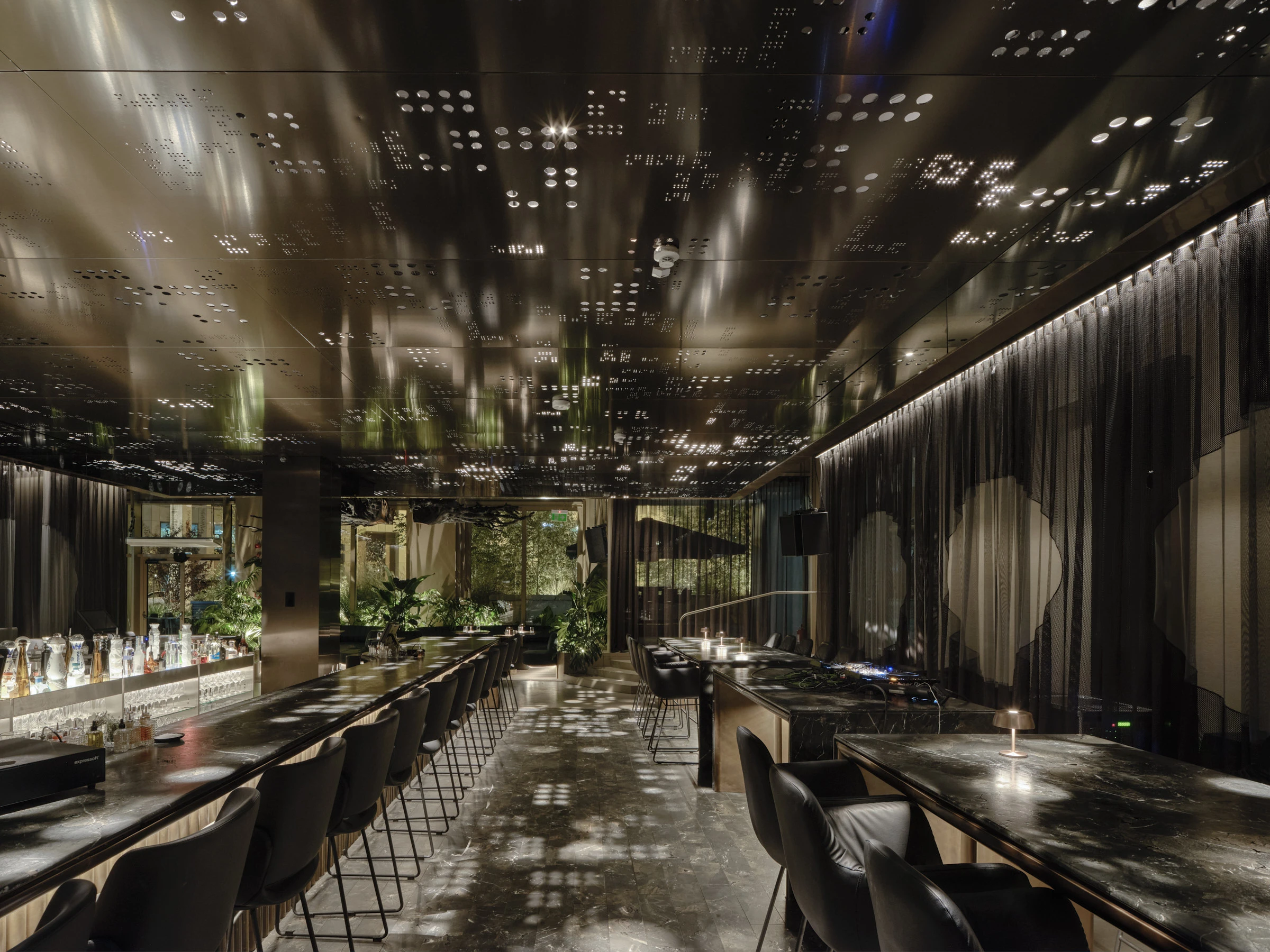 Kein Alt-Text zur Verfügung gestellt.