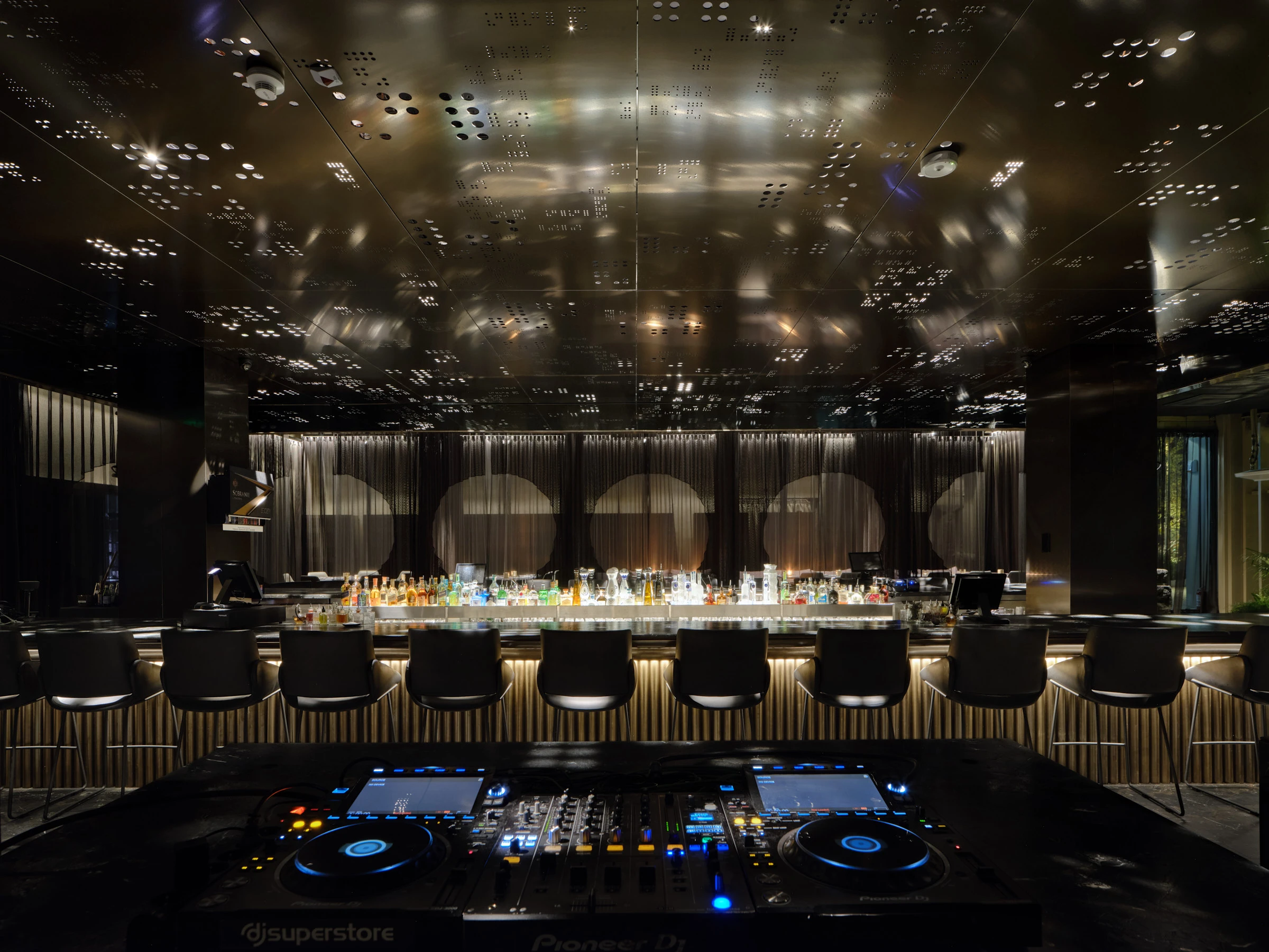 Kein Alt-Text zur Verfügung gestellt.