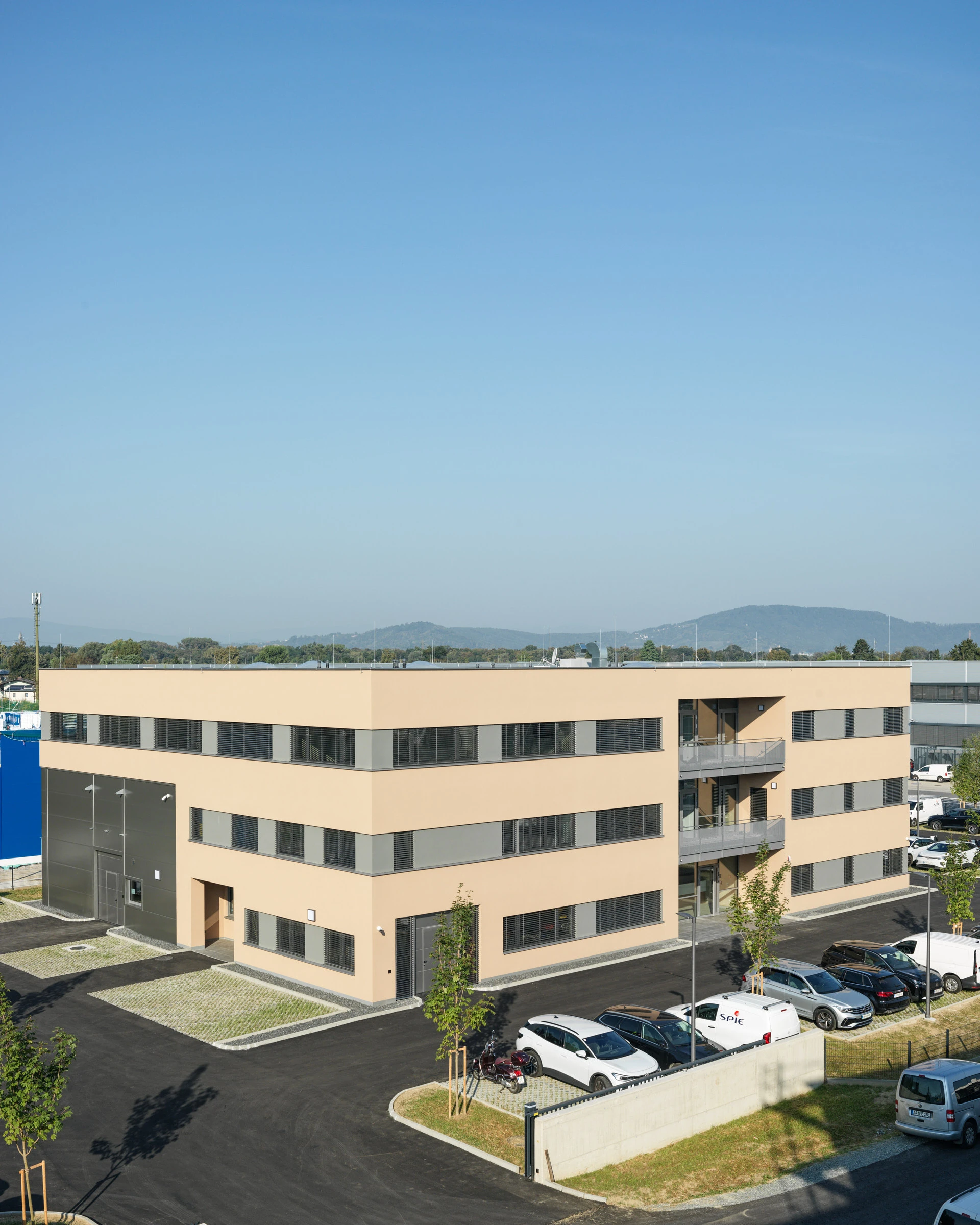 Kein Alt-Text zur Verfügung gestellt.