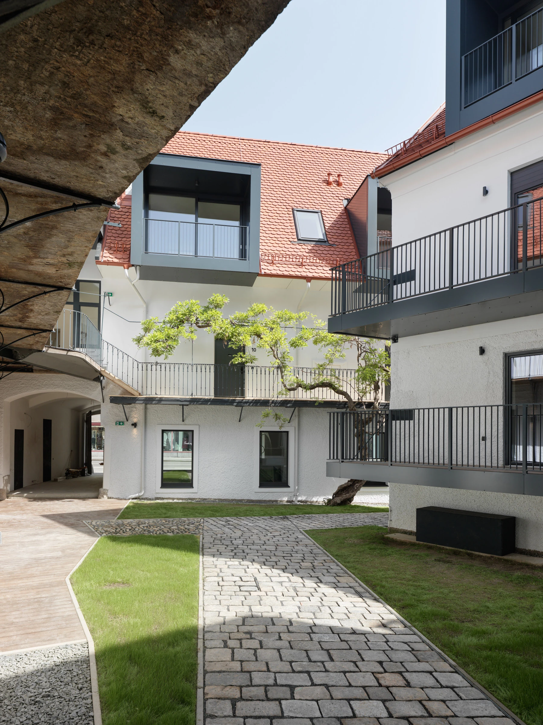 Kein Alt-Text zur Verfügung gestellt.