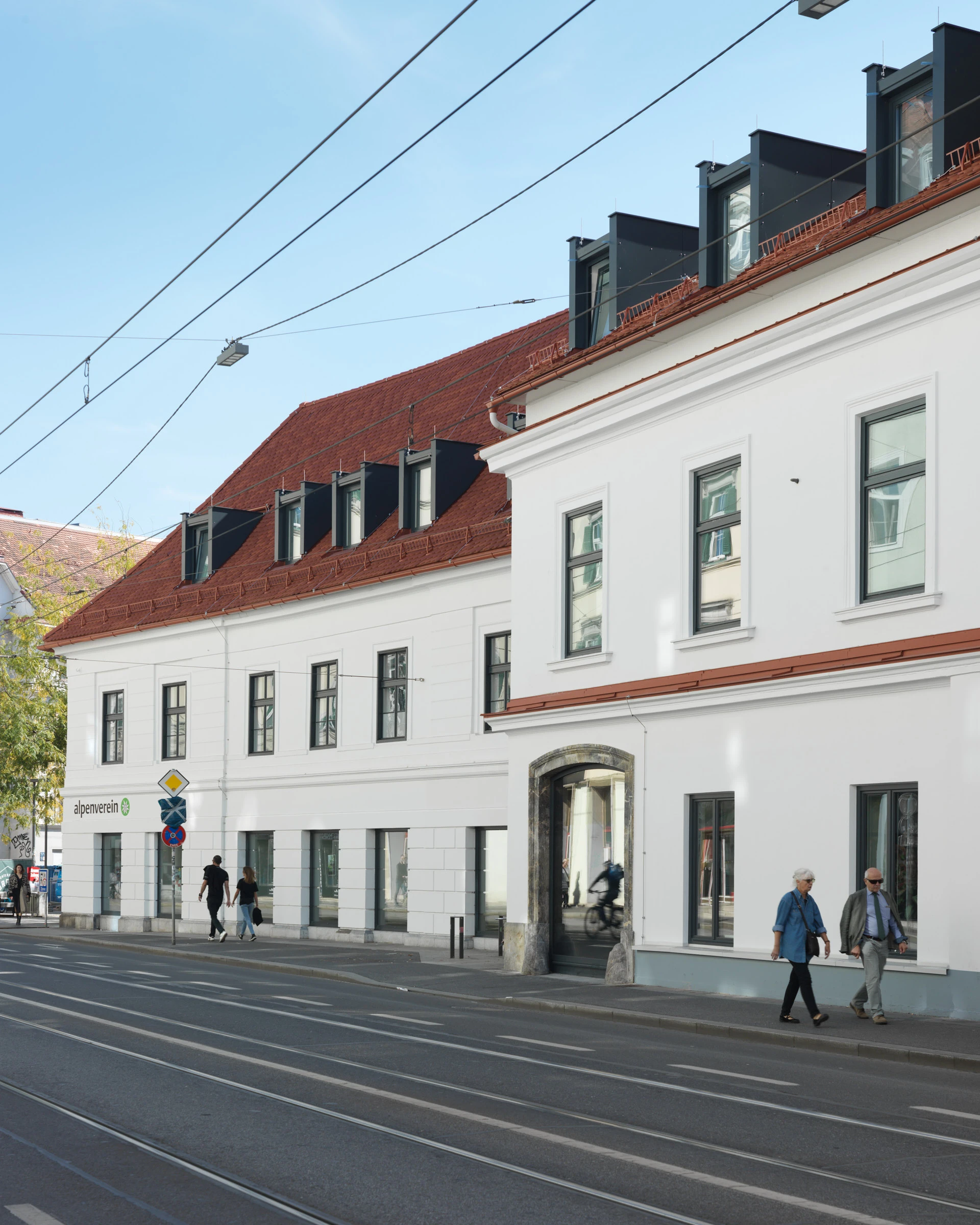 Kein Alt-Text zur Verfügung gestellt.