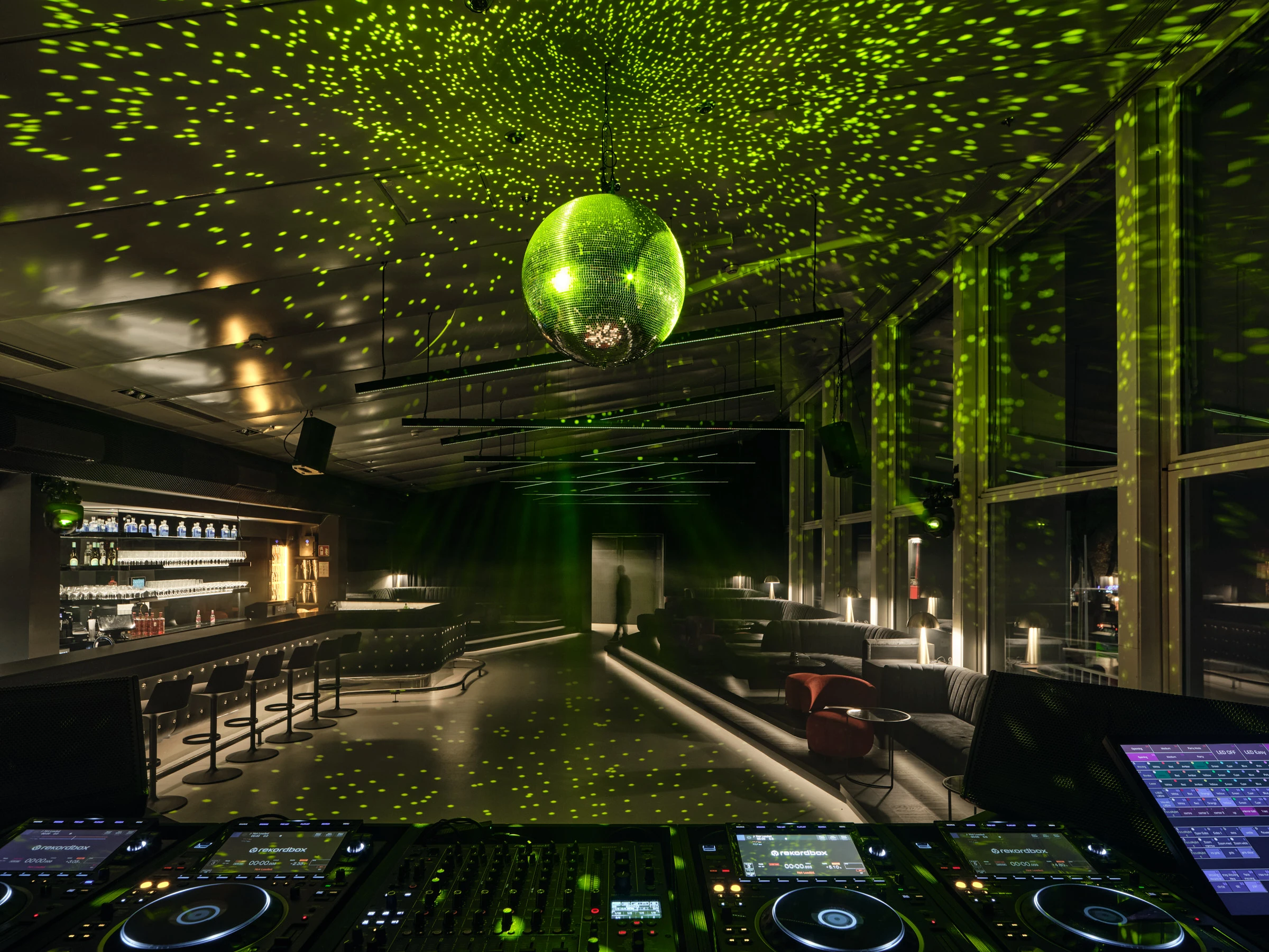 Kein Alt-Text zur Verfügung gestellt.