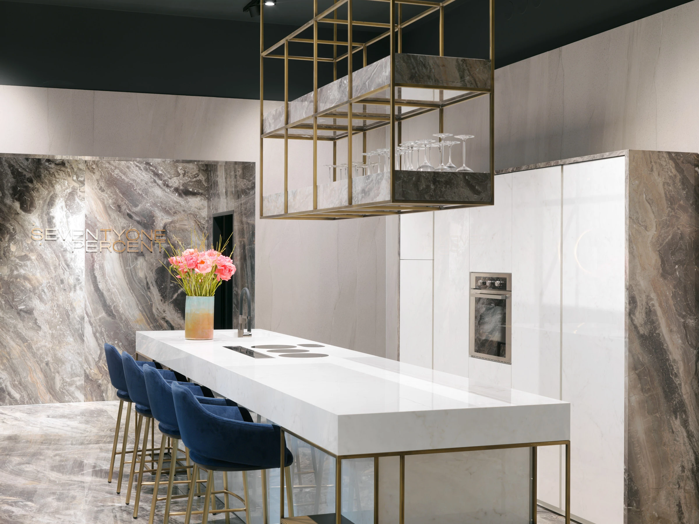 Kein Alt-Text zur Verfügung gestellt.