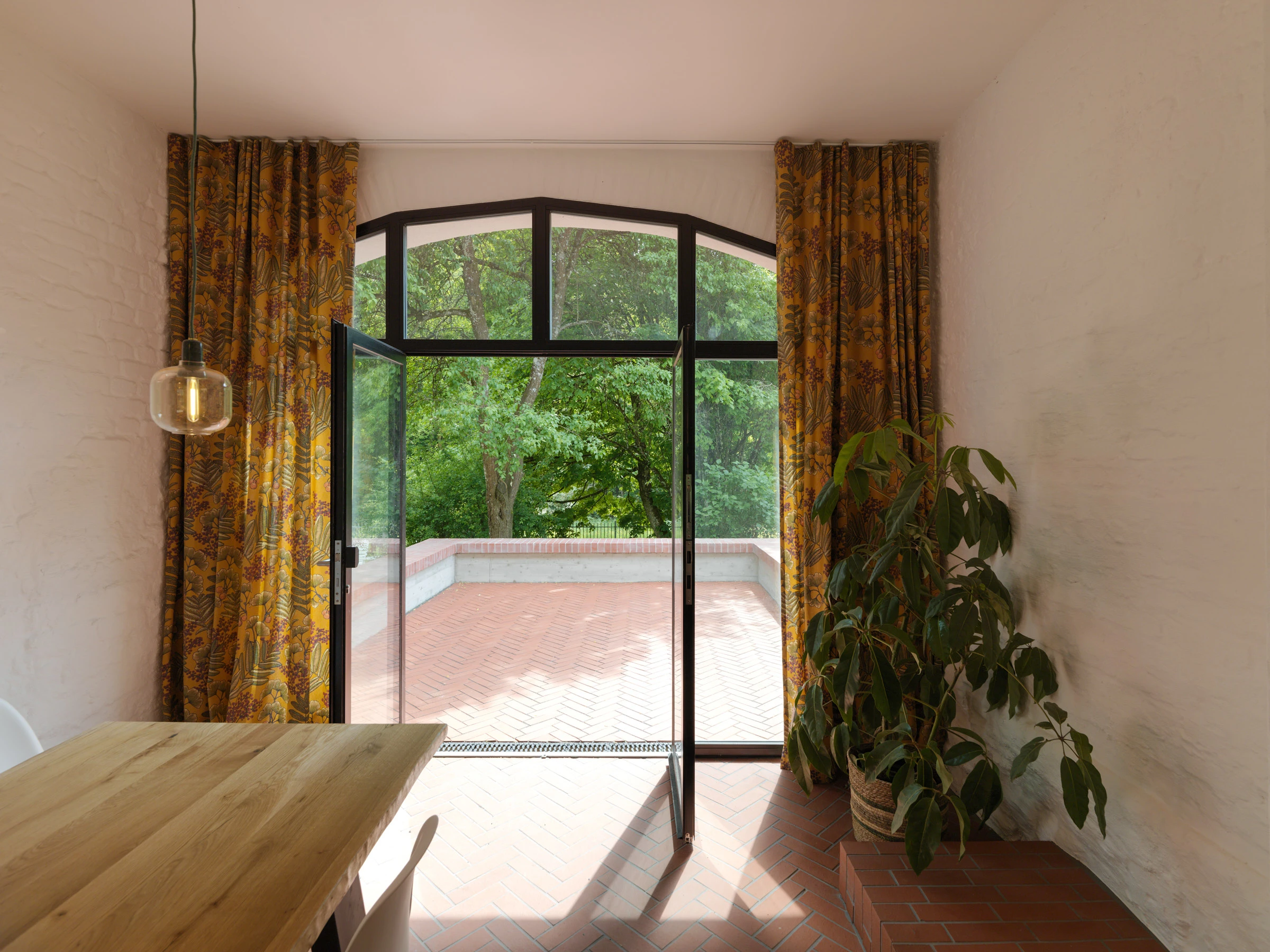 Kein Alt-Text zur Verfügung gestellt.