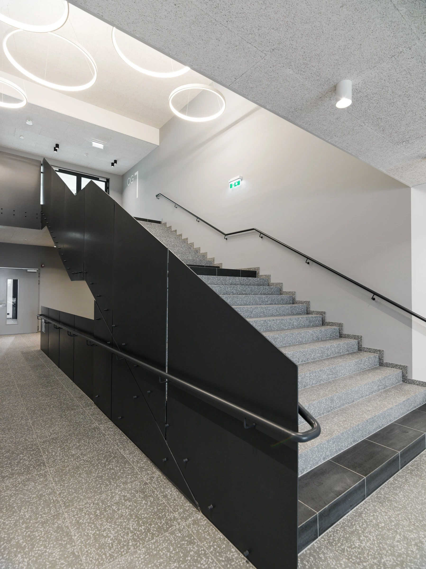 Kein Alt-Text zur Verfügung gestellt.