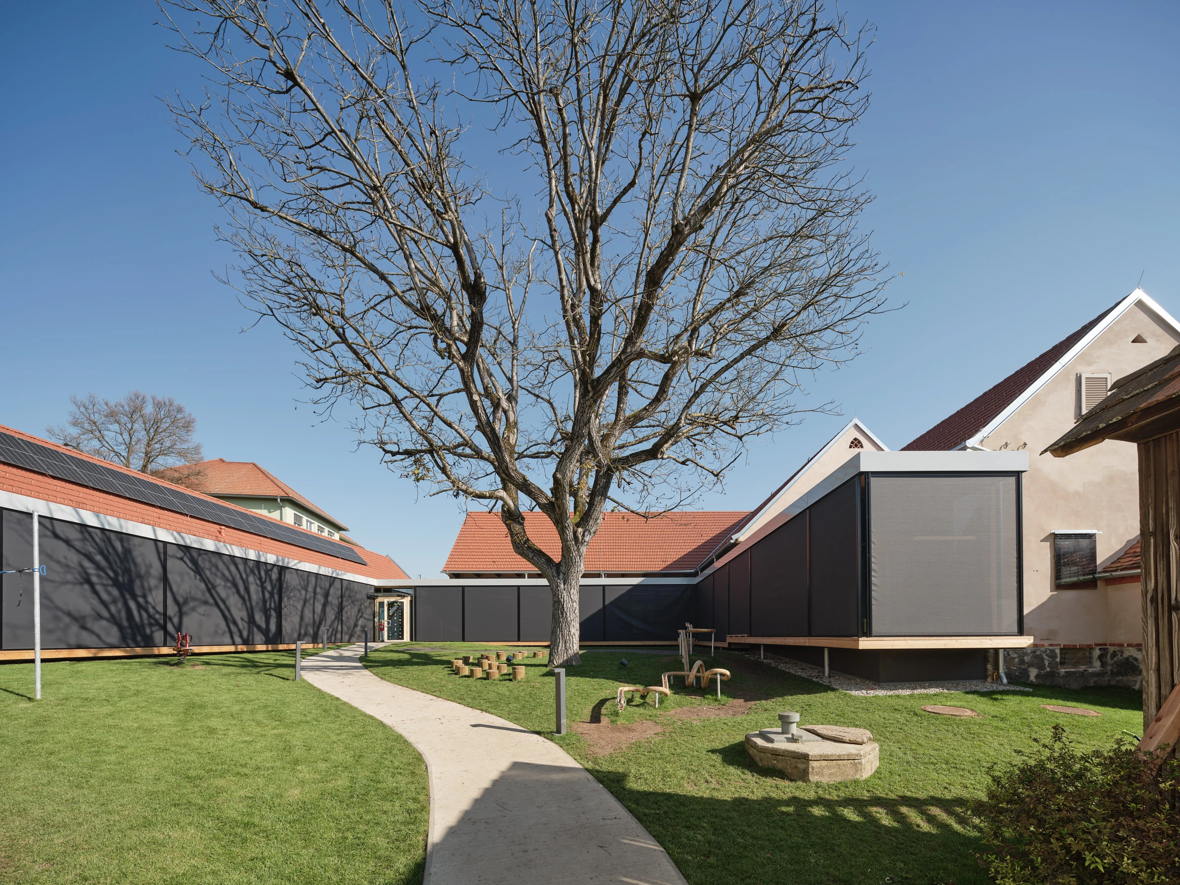 Kein Alt-Text zur Verfügung gestellt.