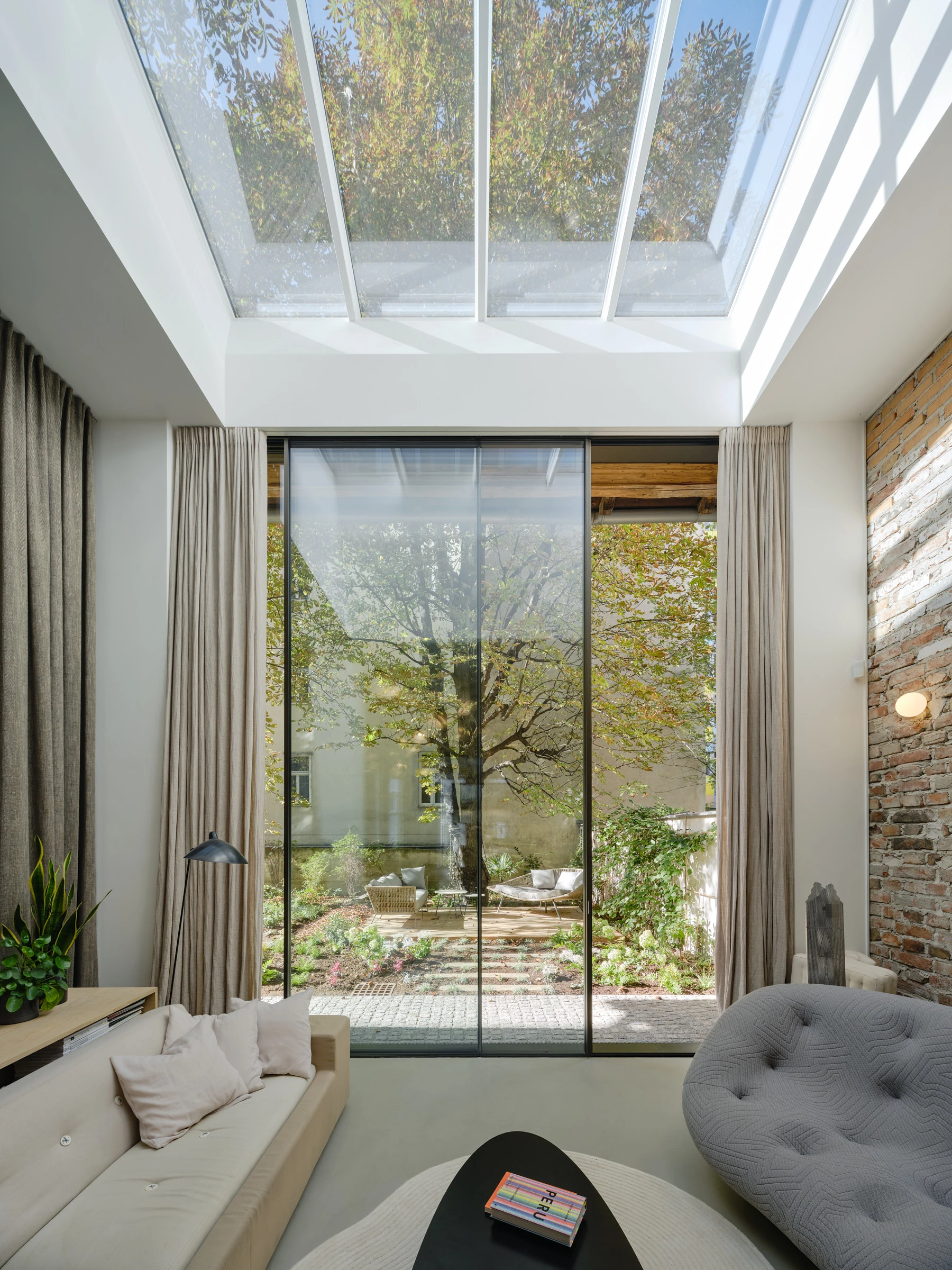 Kein Alt-Text zur Verfügung gestellt.