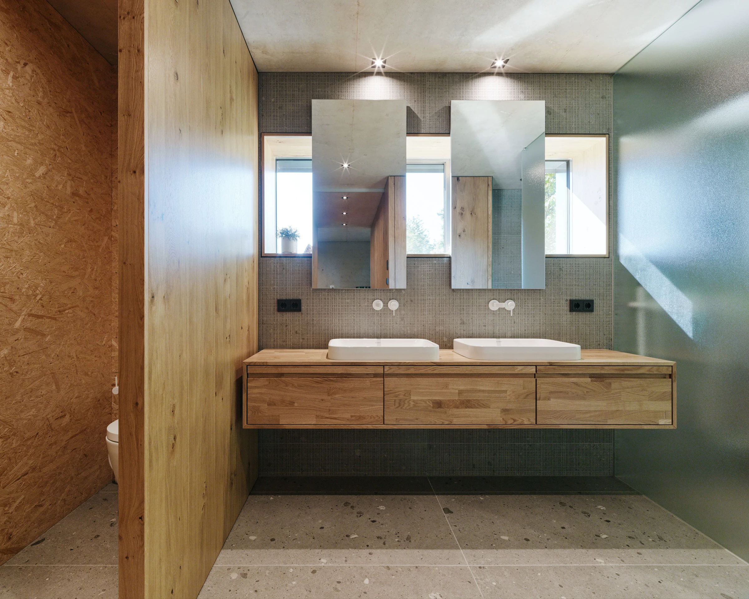 Kein Alt-Text zur Verfügung gestellt.