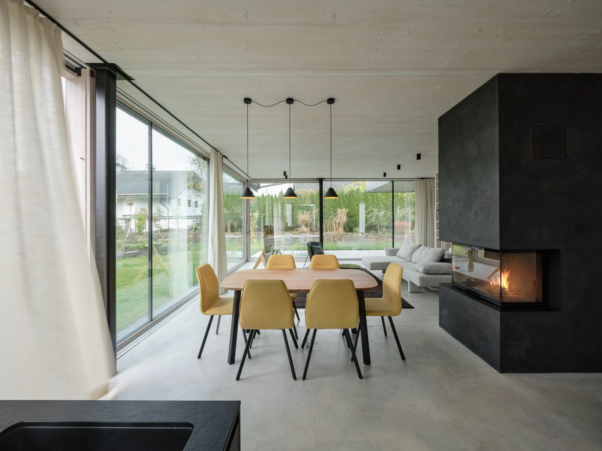 Kein Alt-Text zur Verfügung gestellt.