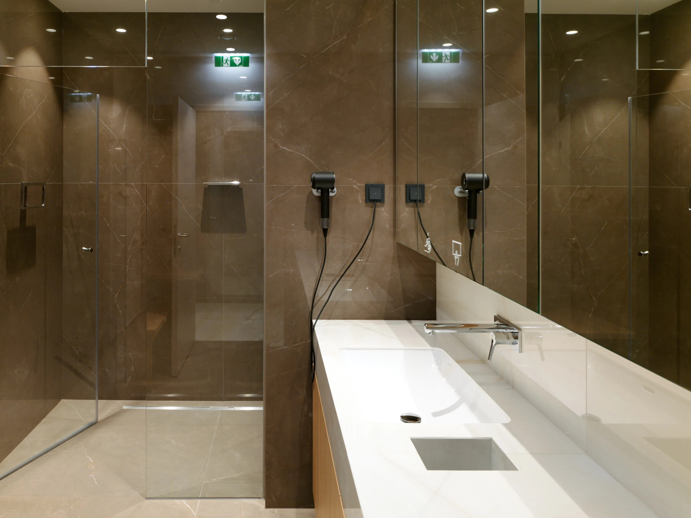 Kein Alt-Text zur Verfügung gestellt.