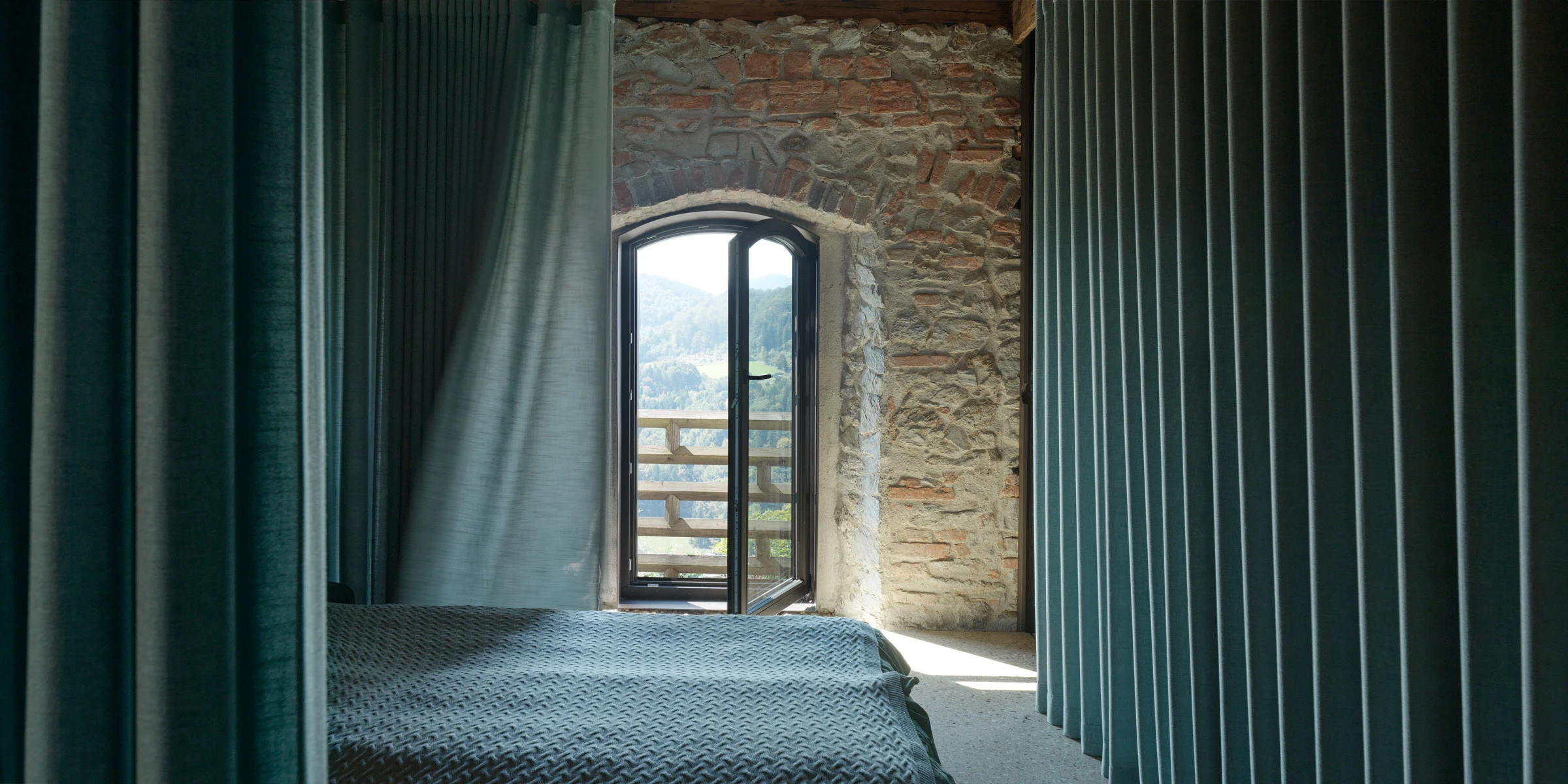 Kein Alt-Text zur Verfügung gestellt.