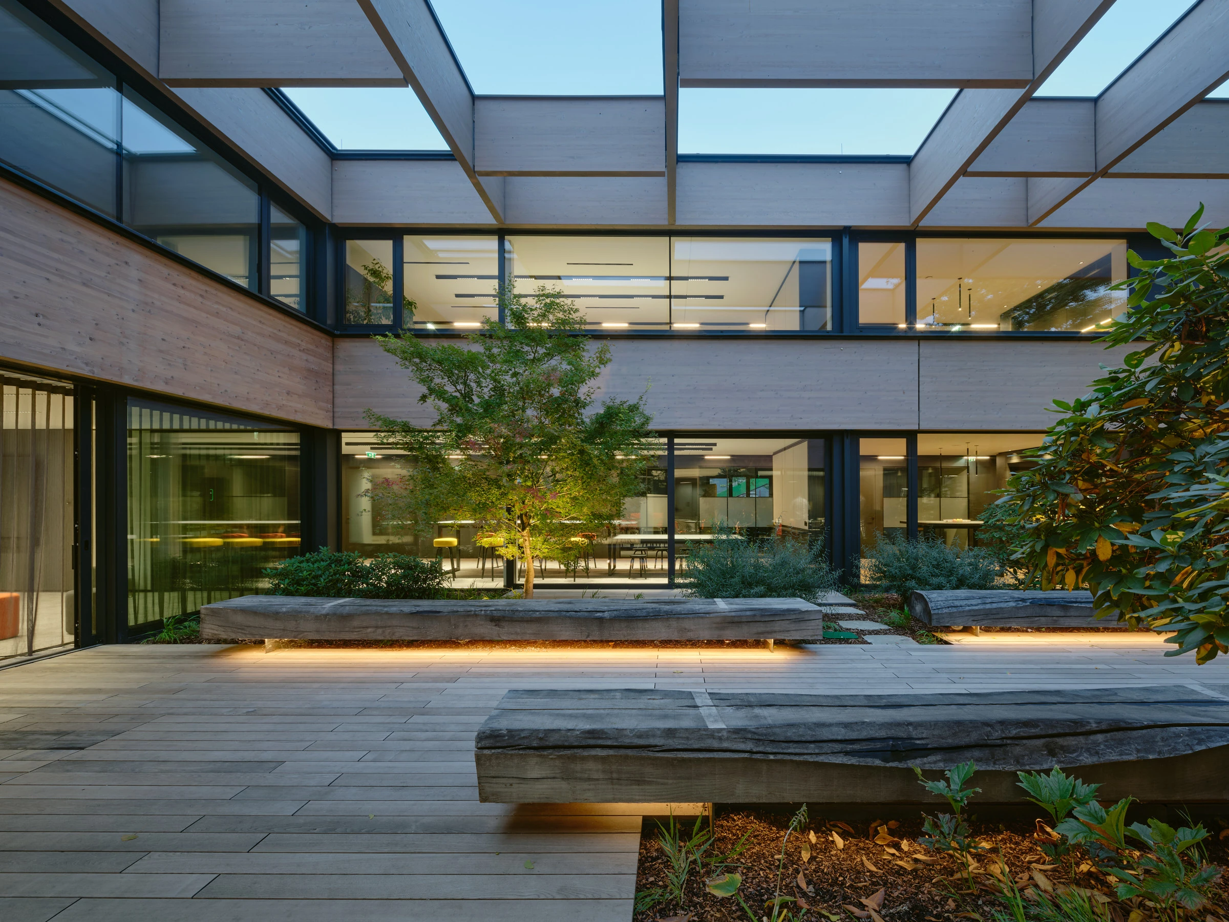 Kein Alt-Text zur Verfügung gestellt.