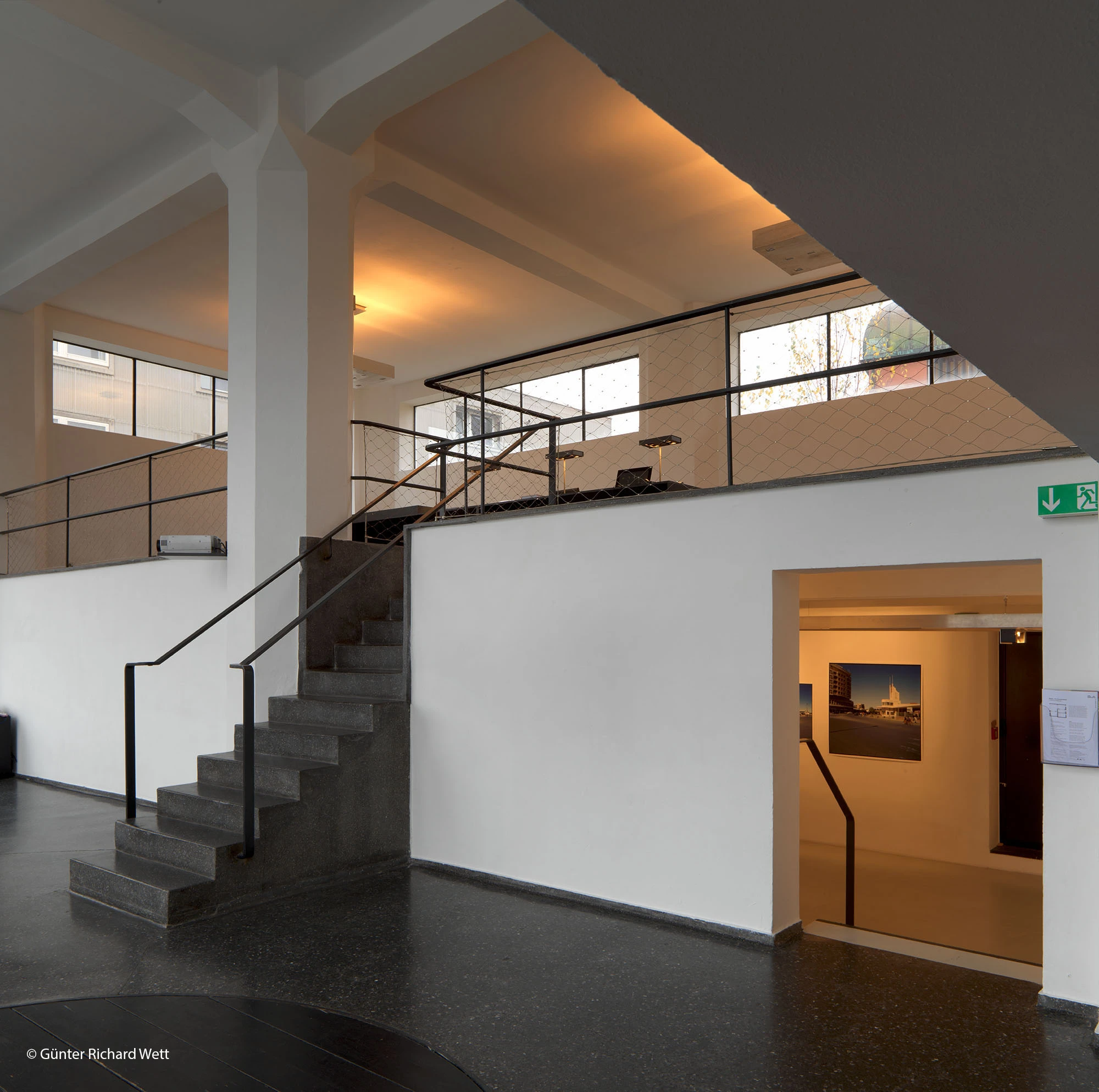 Kein Alt-Text zur Verfügung gestellt.