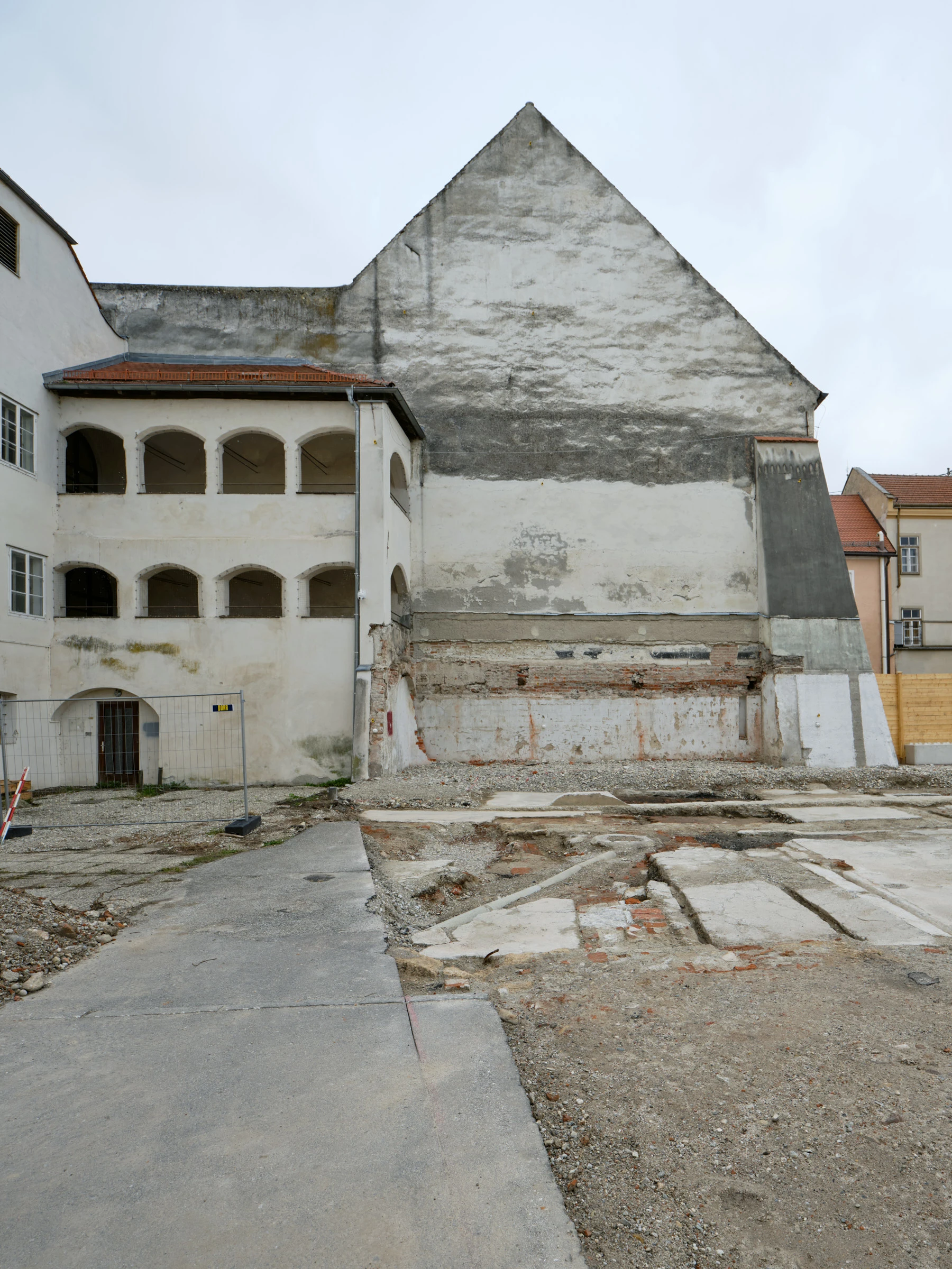 Kein Alt-Text zur Verfügung gestellt.