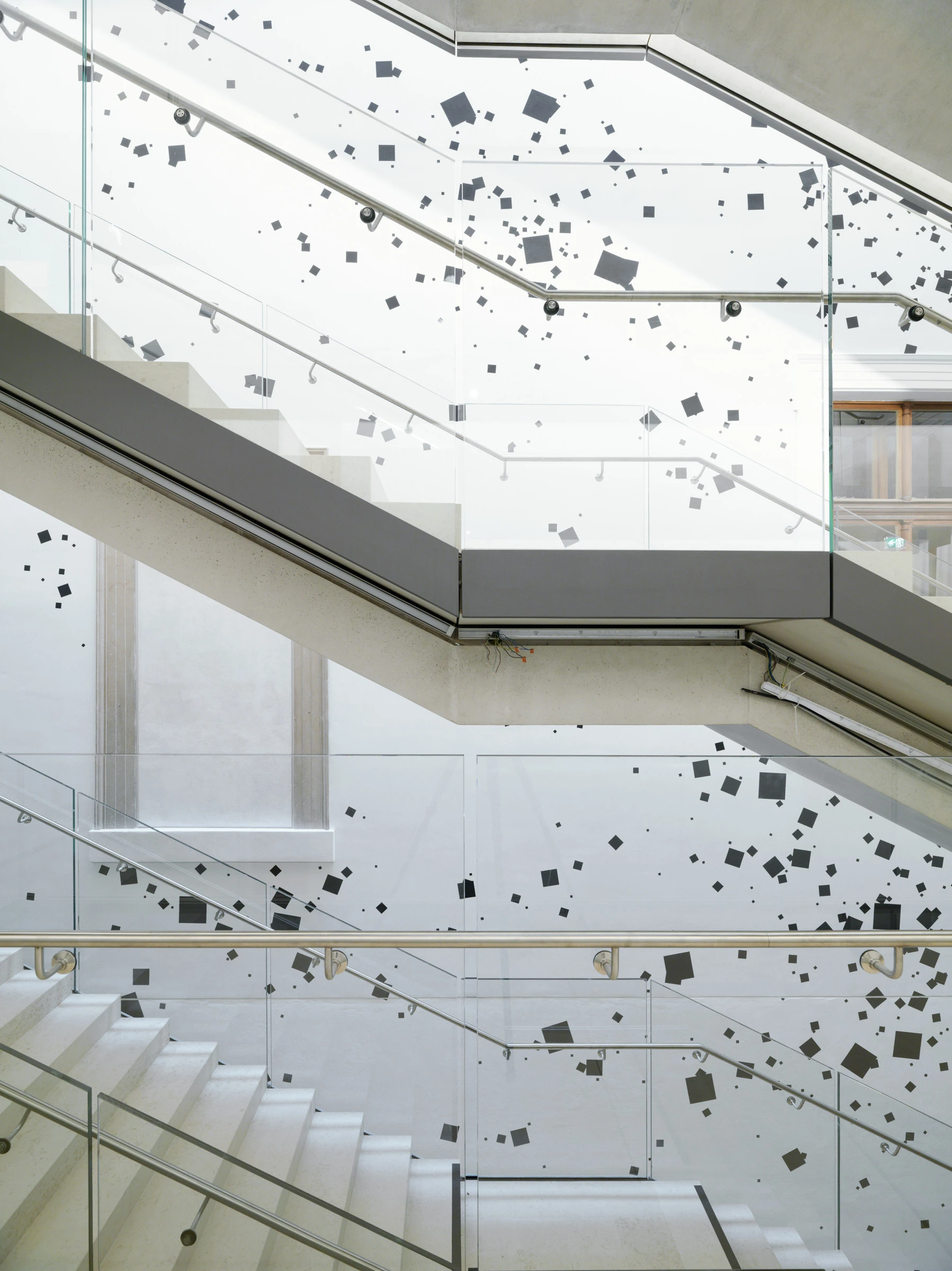 Kein Alt-Text zur Verfügung gestellt.