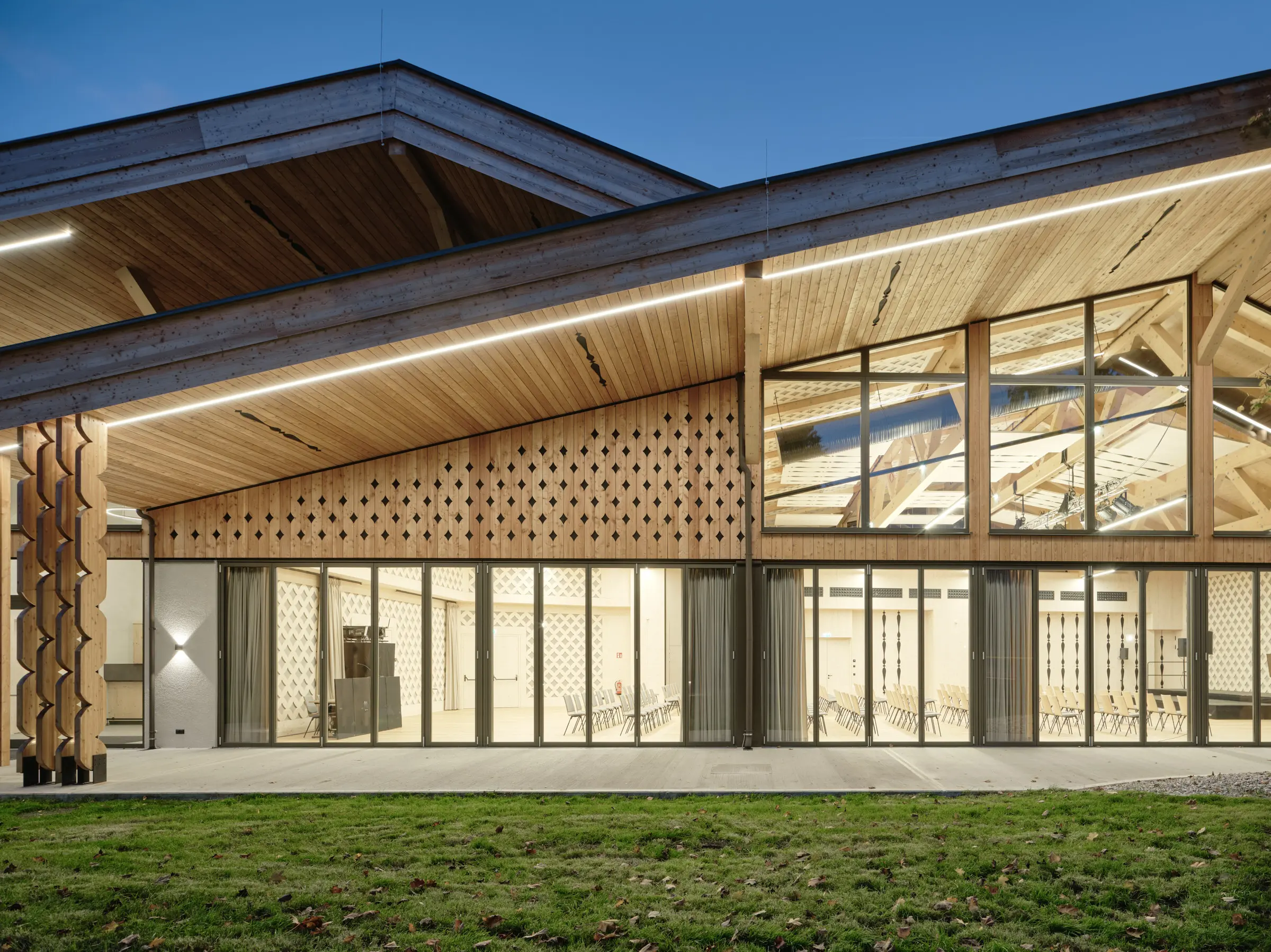 Kein Alt-Text zur Verfügung gestellt.