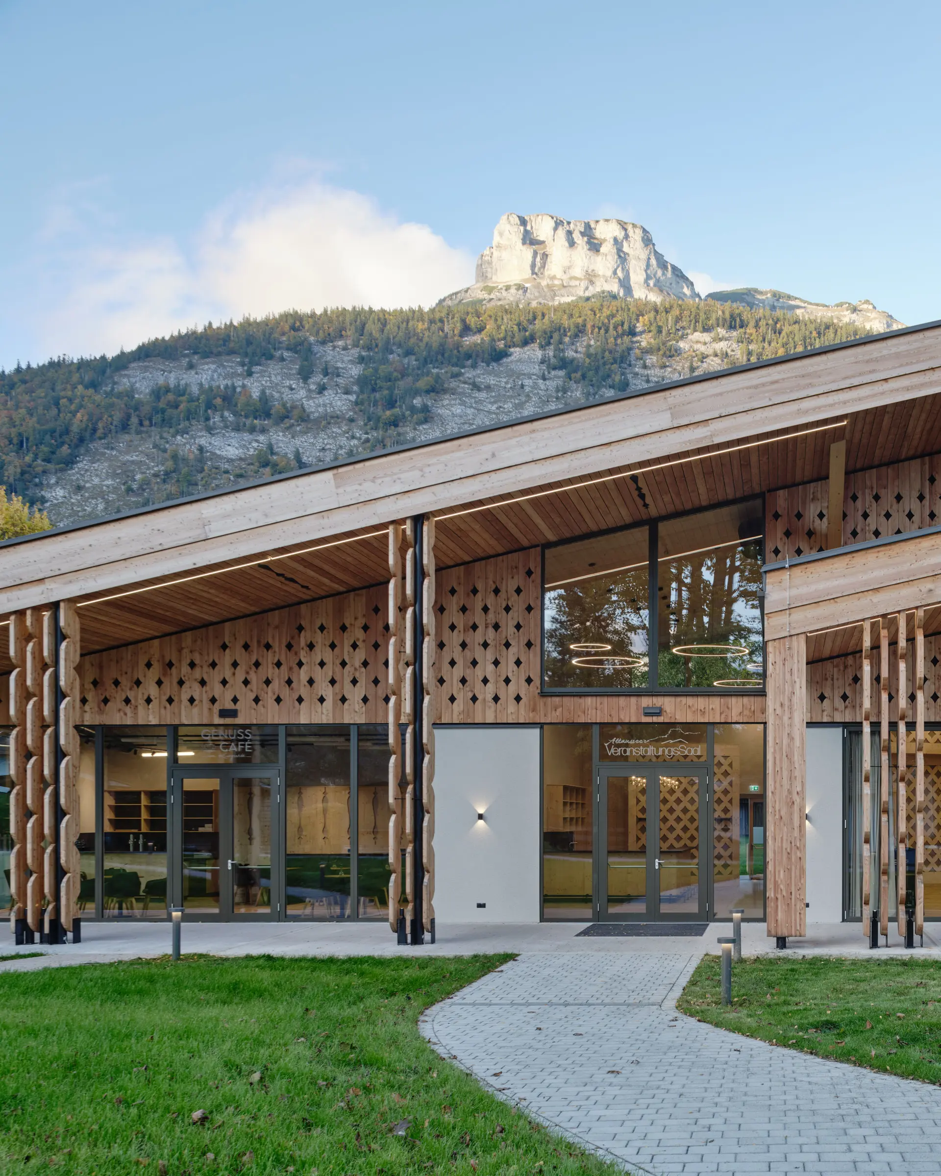 Kein Alt-Text zur Verfügung gestellt.