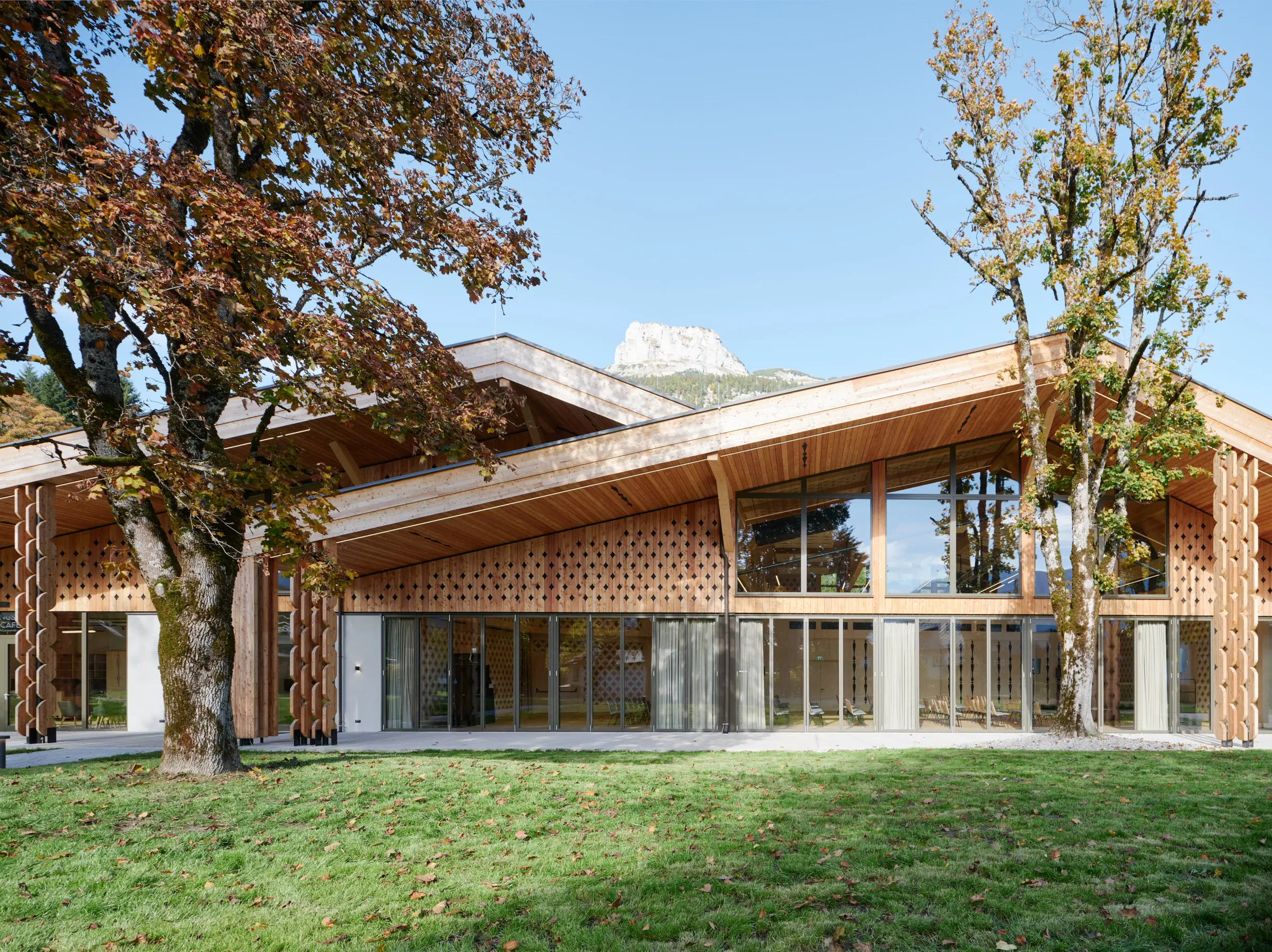 Kein Alt-Text zur Verfügung gestellt.