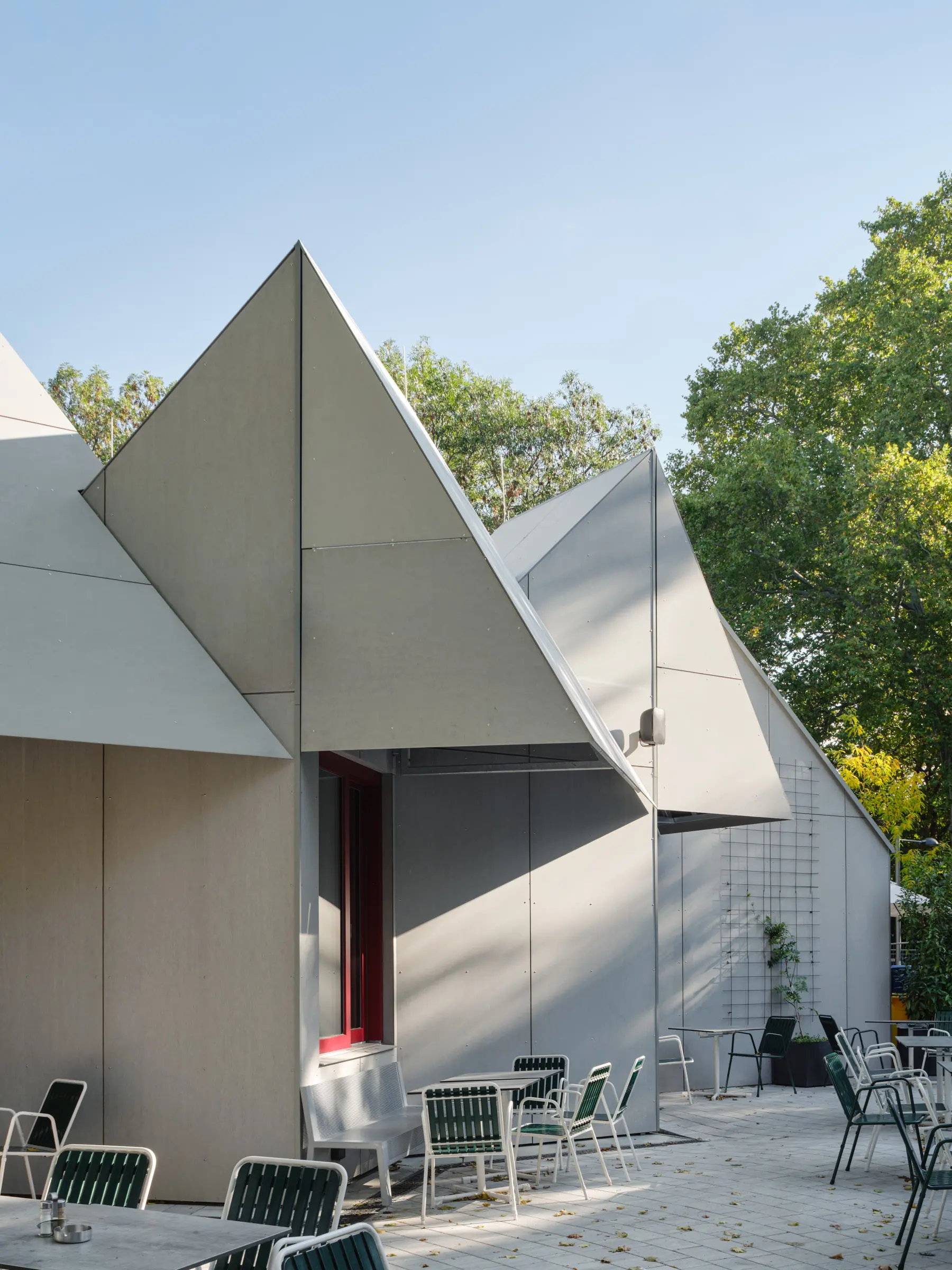 Kein Alt-Text zur Verfügung gestellt.